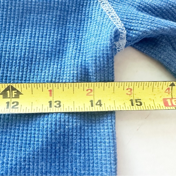 American Eagle Outfitters Cropped Long Sleeve Top - Picture 12 of 13